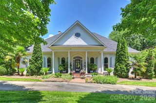 3747 Moorland Drive, Charlotte, NC 28226