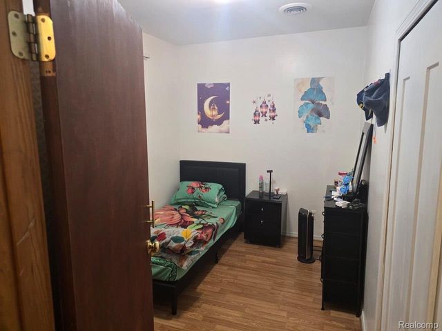 11412 McDougall Street, Hamtramck, MI 48212