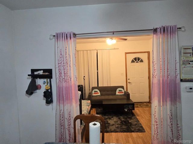 11412 McDougall Street, Hamtramck, MI 48212
