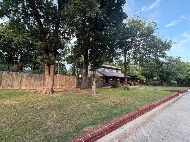 1800 N RollingRidge Avenue, Bethany, OK 73008