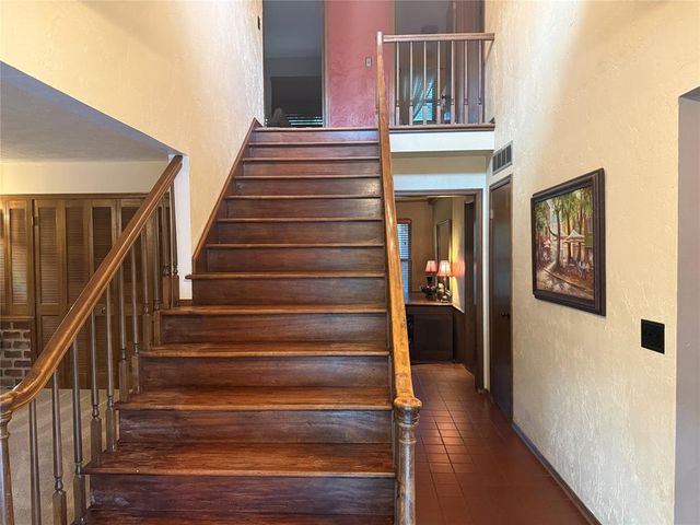 1800 N RollingRidge Avenue, Bethany, OK 73008
