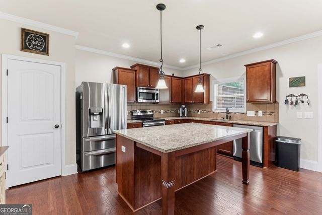 202 Baxter Drive, Kathleen, GA 31047