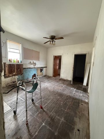 6526 S Hoyne Avenue, Chicago, IL 60636