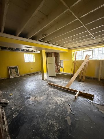 6526 S Hoyne Avenue, Chicago, IL 60636