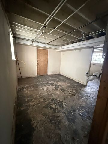 6526 S Hoyne Avenue, Chicago, IL 60636