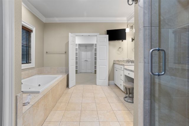 3637 Crestline Road, Fort Worth, TX 76107
