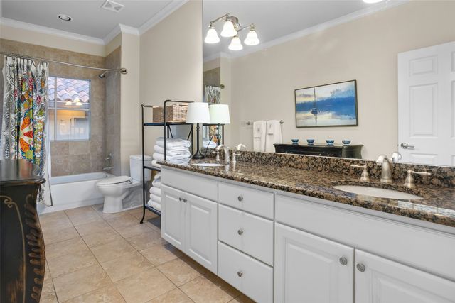 3637 Crestline Road, Fort Worth, TX 76107