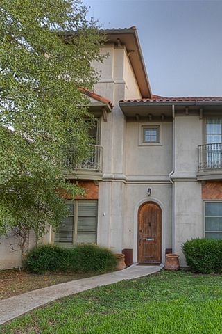 3637 Crestline Road, Fort Worth, TX 76107