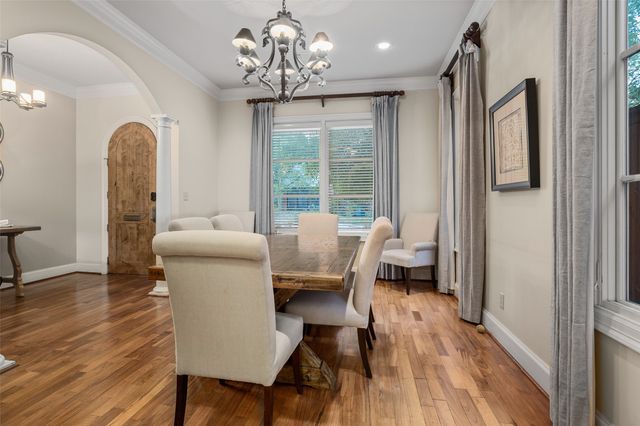 3637 Crestline Road, Fort Worth, TX 76107