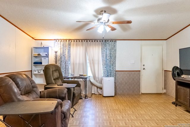 155 Brianna, Von Ormy, TX 78073