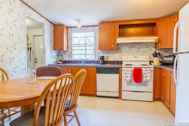 155 Brianna, Von Ormy, TX 78073