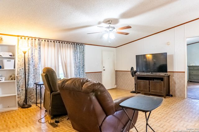 155 Brianna, Von Ormy, TX 78073