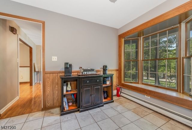 23 Country Hill Rd, Clinton Twp., NJ 08833