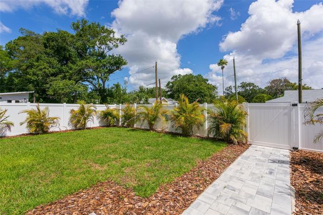 4613 QUEENSBORO AVENUE S, St Petersburg, FL 33711