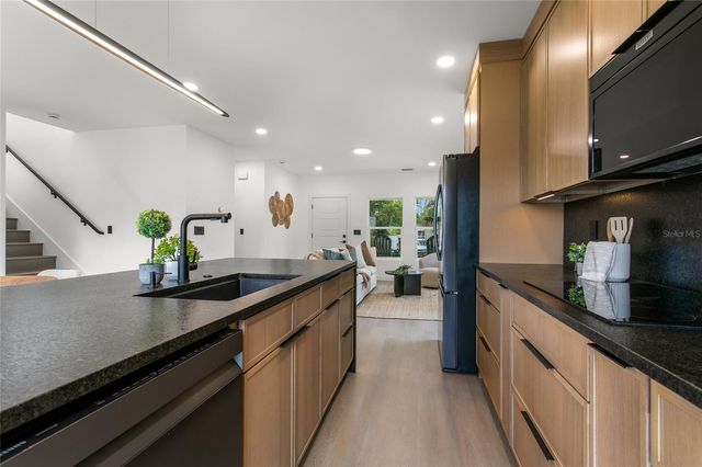 4613 QUEENSBORO AVENUE S, St Petersburg, FL 33711