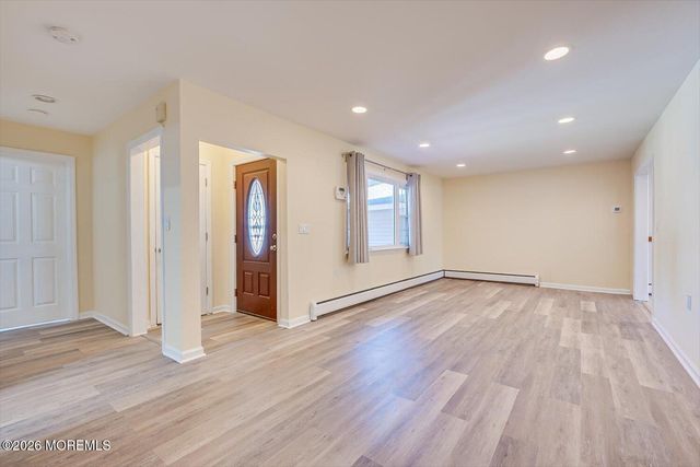 134 Maple Avenue, Keansburg, NJ 07734