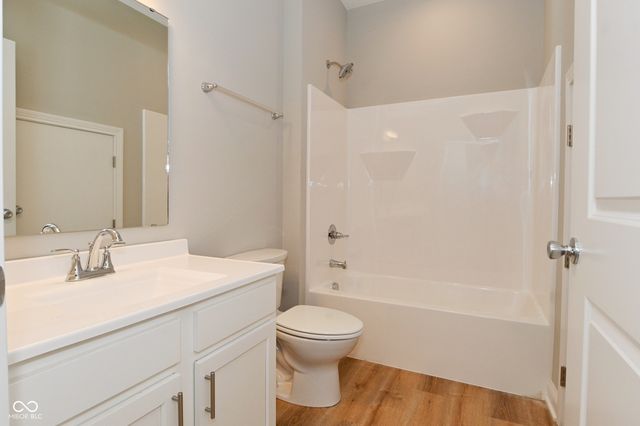 859 N Oakland Avenue, Indianapolis, IN 46201
