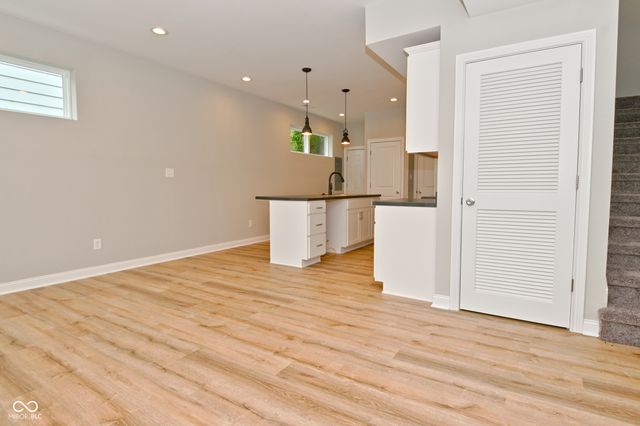 859 N Oakland Avenue, Indianapolis, IN 46201