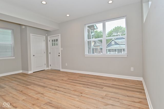 859 N Oakland Avenue, Indianapolis, IN 46201