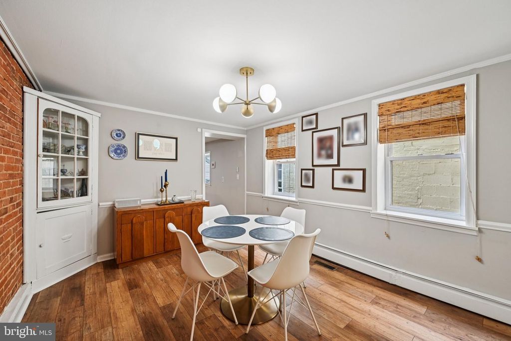 Image 12 of property listing at 219 S WASHINGTON ST, Baltimore, MD 21231