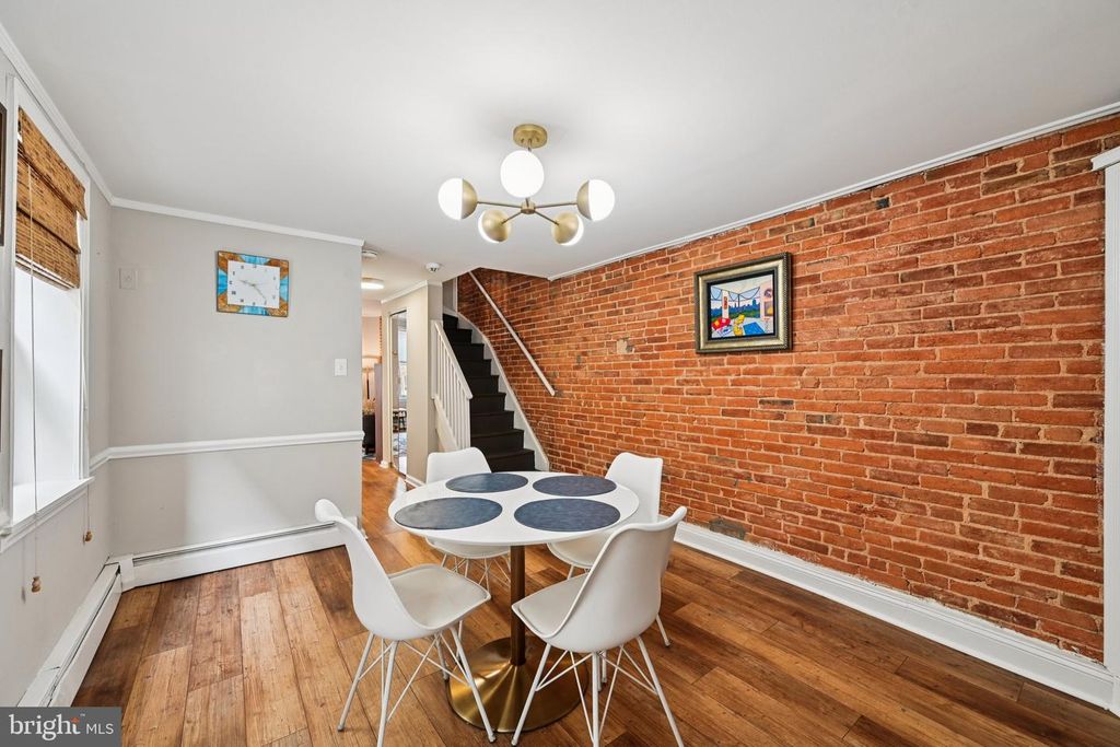 Image 14 of property listing at 219 S WASHINGTON ST, Baltimore, MD 21231