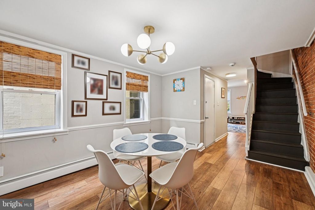 Image 15 of property listing at 219 S WASHINGTON ST, Baltimore, MD 21231