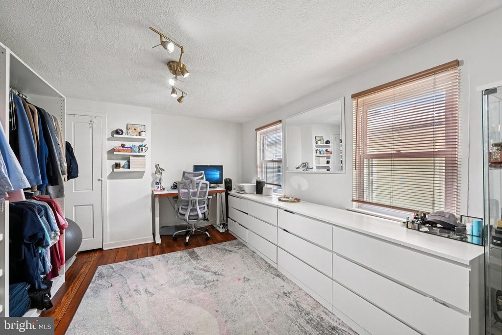 Image 22 of property listing at 219 S WASHINGTON ST, Baltimore, MD 21231