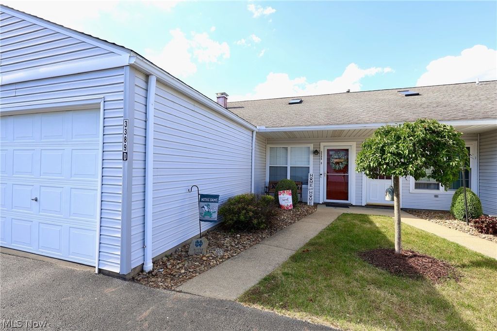 3389 Ivy Hill Circle D, Cortland, OH 44410