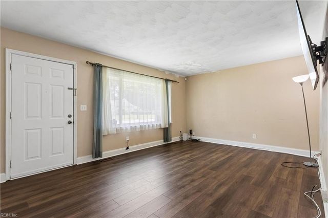 3501 Shell RD, Hampton, VA 23661