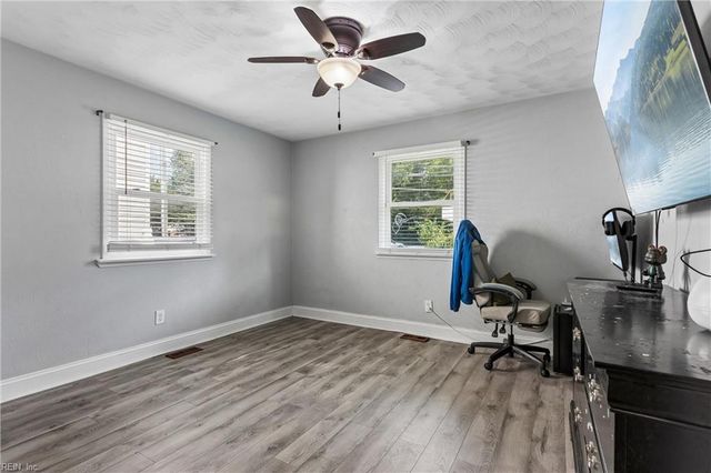 3501 Shell RD, Hampton, VA 23661