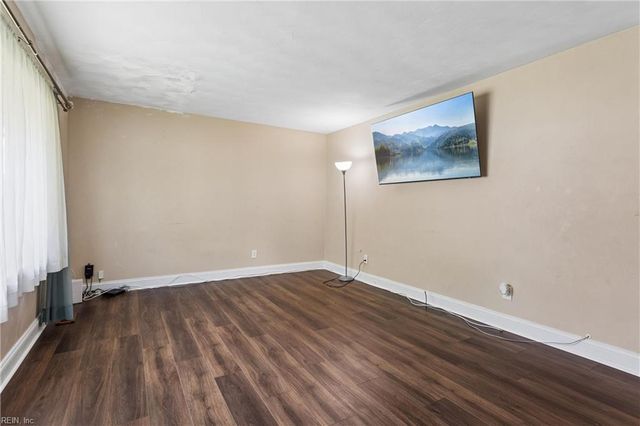 3501 Shell RD, Hampton, VA 23661