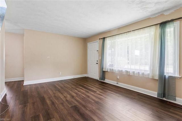 3501 Shell RD, Hampton, VA 23661