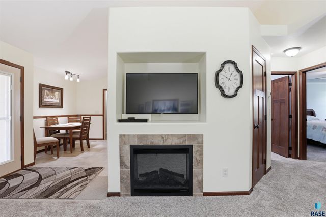5505 E Schave St Street, Sioux Falls, SD 57110