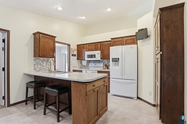 5505 E Schave St Street, Sioux Falls, SD 57110
