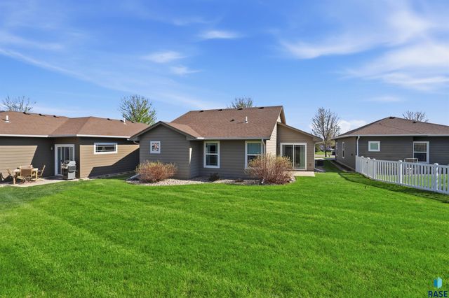 5505 E Schave St Street, Sioux Falls, SD 57110