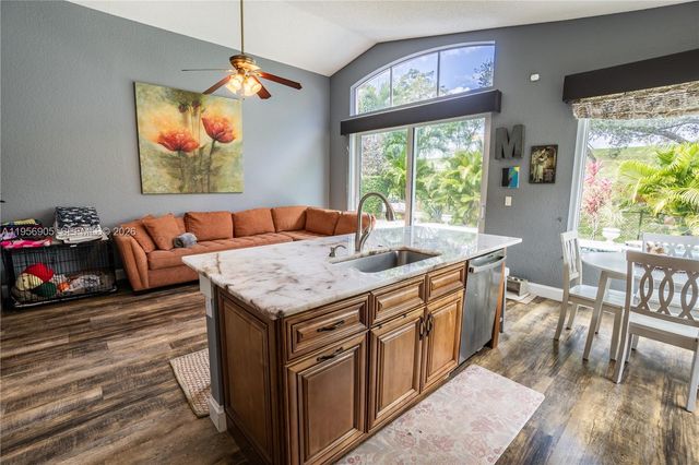 12209 NW 57th St, Coral Springs, FL 33076