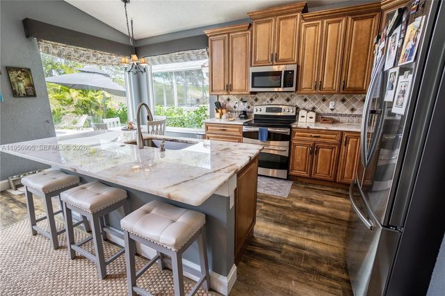 12209 NW 57th St, Coral Springs, FL 33076