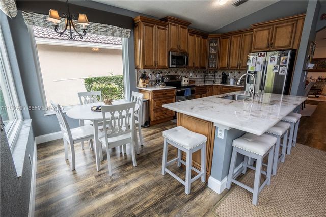 12209 NW 57th St, Coral Springs, FL 33076