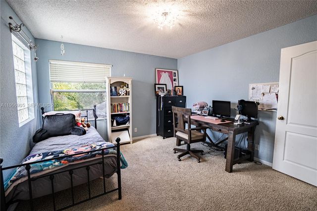 12209 NW 57th St, Coral Springs, FL 33076