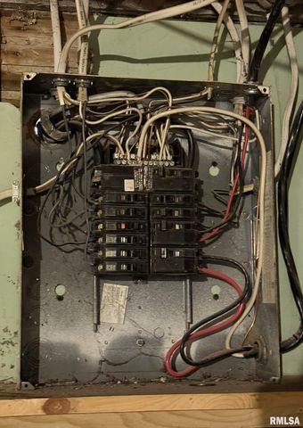 208 S MAIN Street, Avon, IL 61415