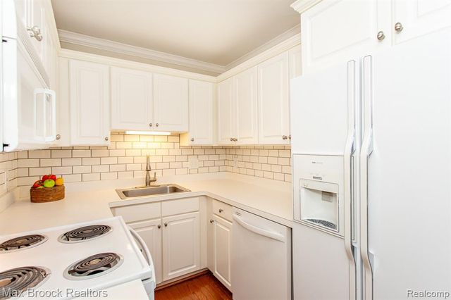 444 Chester Street 420, Birmingham, MI 48009