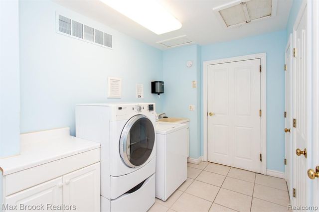 444 Chester Street 420, Birmingham, MI 48009