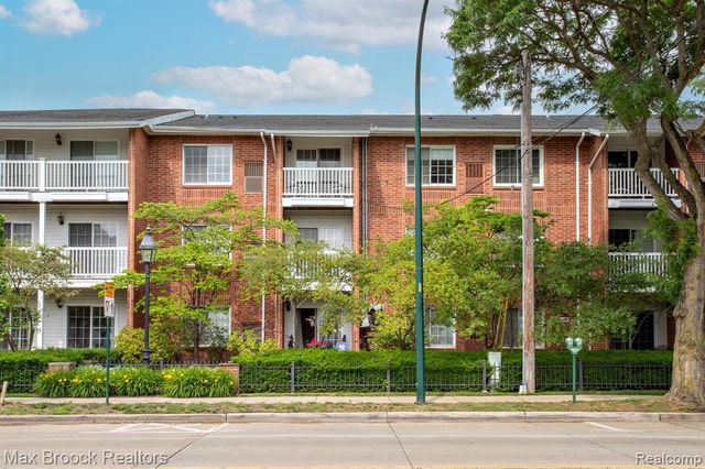 444 Chester Street 420, Birmingham, MI 48009