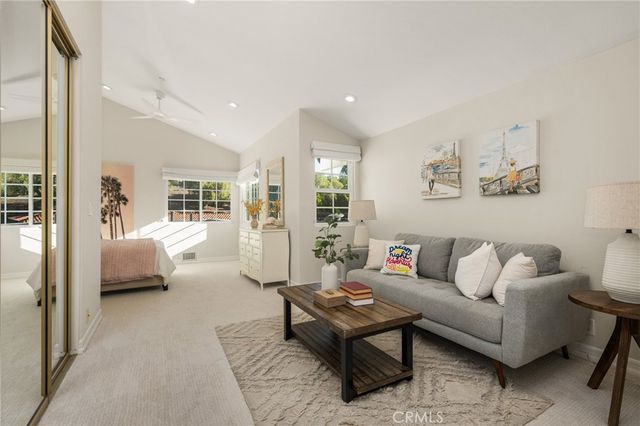 10412 Boca Canyon, Santa Ana, CA 92705