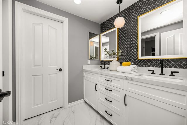 10412 Boca Canyon, Santa Ana, CA 92705