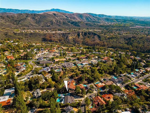 10412 Boca Canyon, Santa Ana, CA 92705