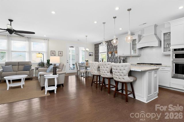 3024 Marchers Trace Drive, Charlotte, NC 28227