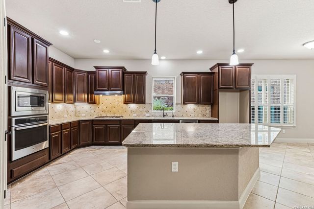 18611 Golden Maize, San Antonio, TX 78258