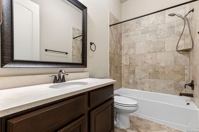18611 Golden Maize, San Antonio, TX 78258