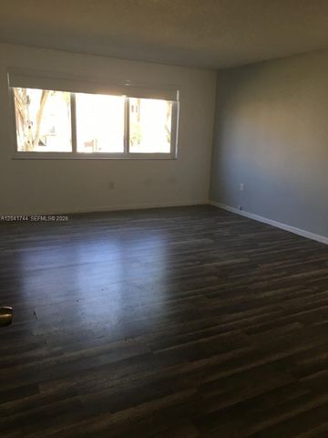 6930 Miami Gardens Drive 1209, Hialeah, FL 33015